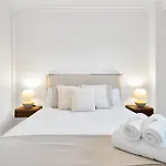 Ivory Banus - Luxury & Prime Location Apartment Marbella